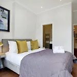 Dg1 - Family-Friendly 2-Bed With Garden In Acton - By Short Stories London